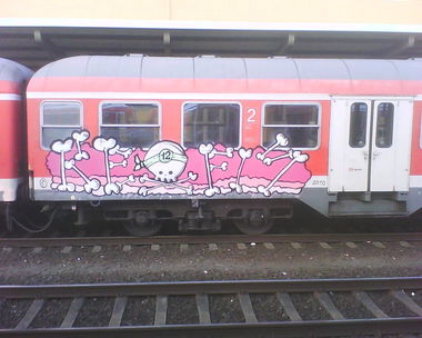 Graffiti Wall - Photo by arnonuehm - REFIS (2010)