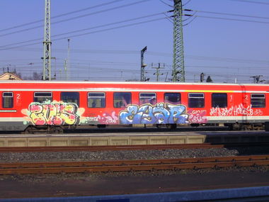 Graffiti Train - Photo by arnonuehm - EVIS, EYÄR (2009)