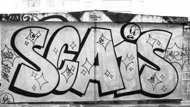 Graffiti Bombing in Moscow - Photo by arte - SCAIS, SCA1S, SCAIS
