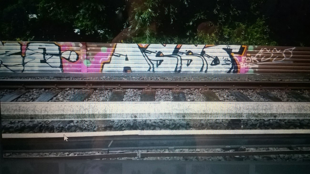 Graffiti Wall - Photo by asso