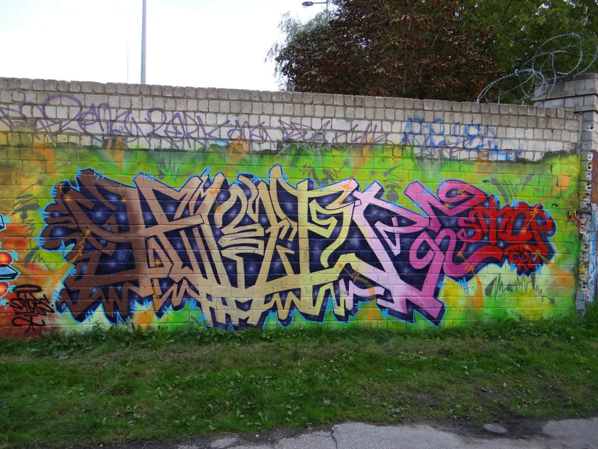 Graffiti Wall - Photo by attackos