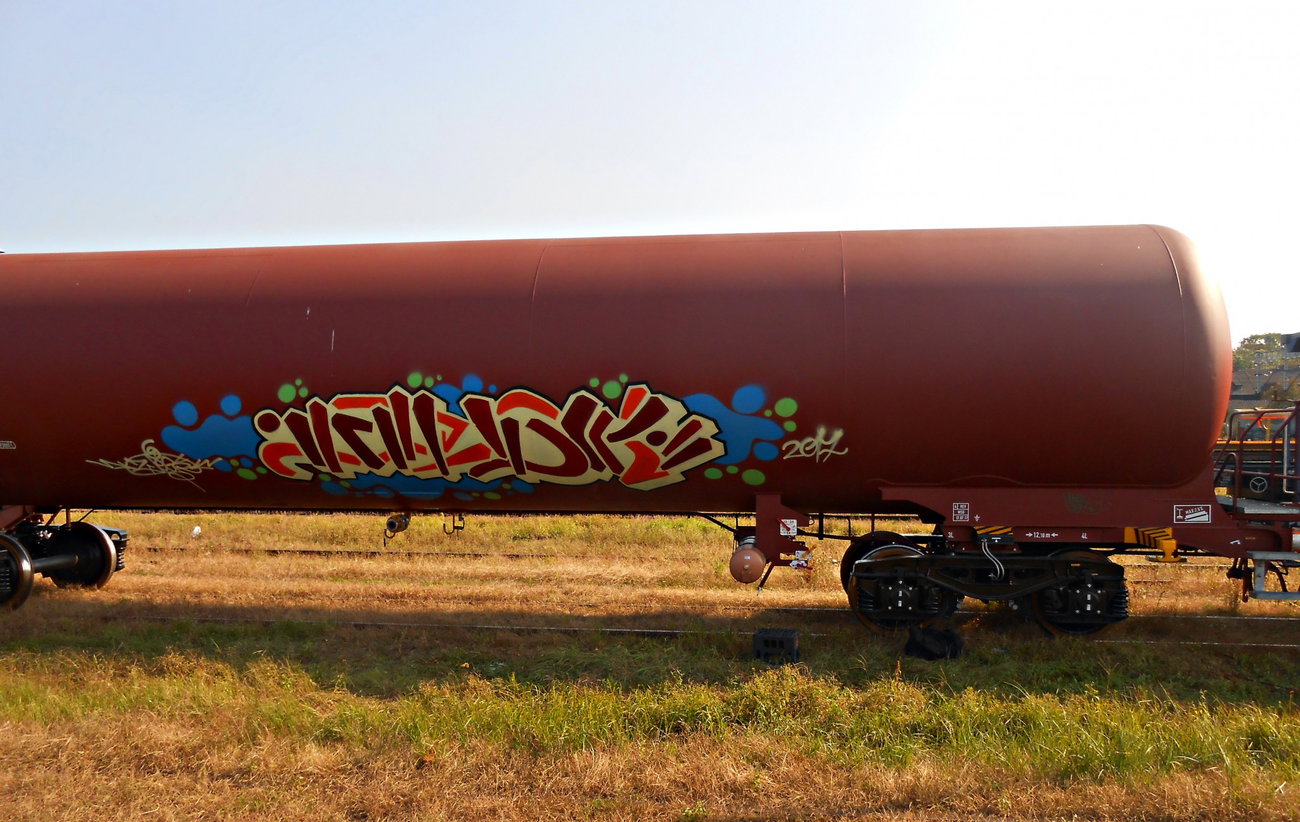 Graffiti Wall - Photo by attackos - FREIGHT, FR8