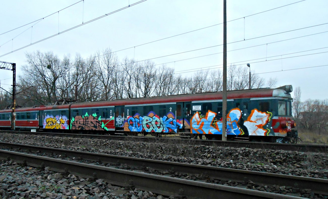 Graffiti Train - Photo by attackos - -SHIZ&WECK&RIOE&ZENIT-