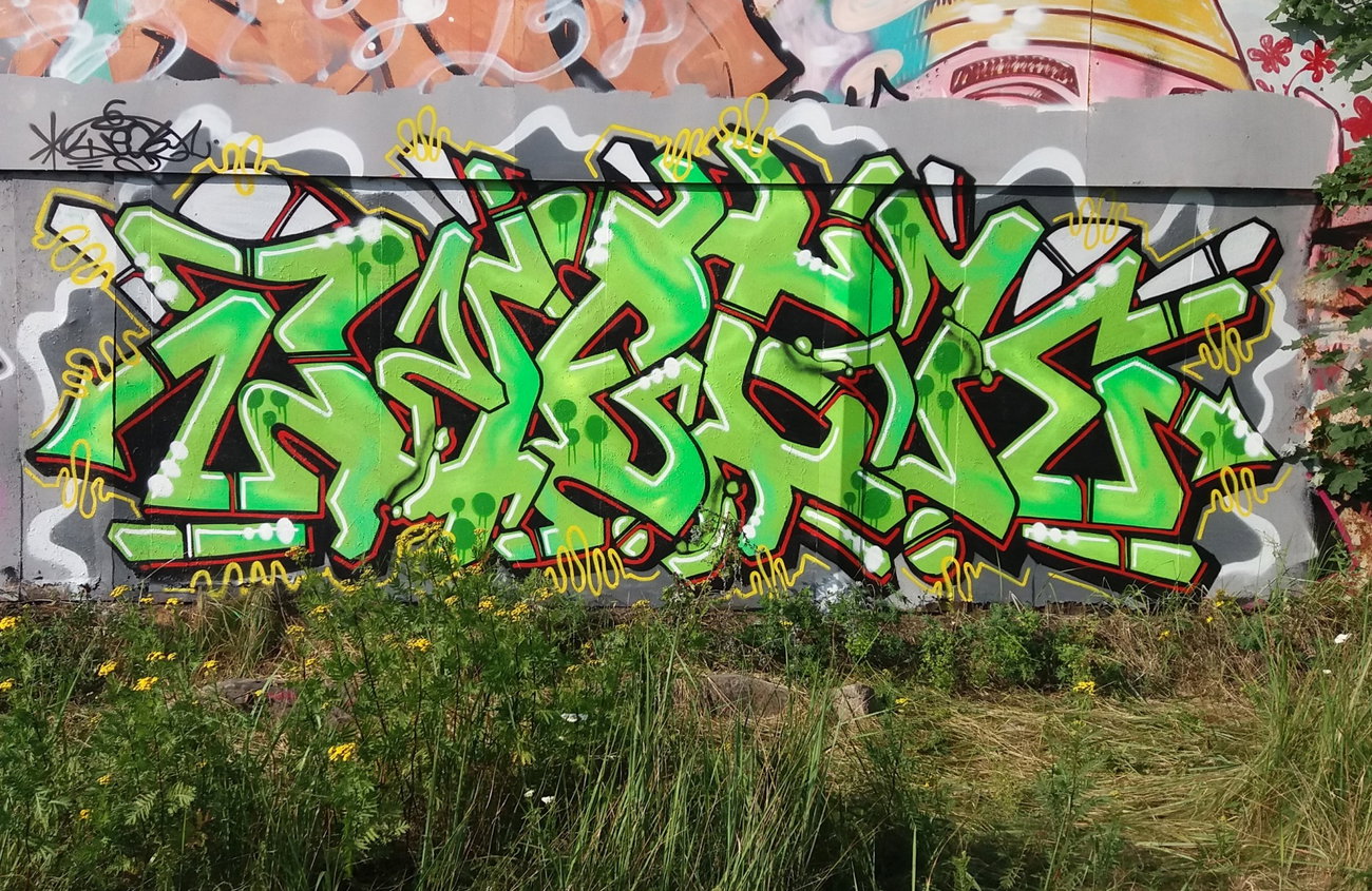 Graffiti Wall - Photo by attackos