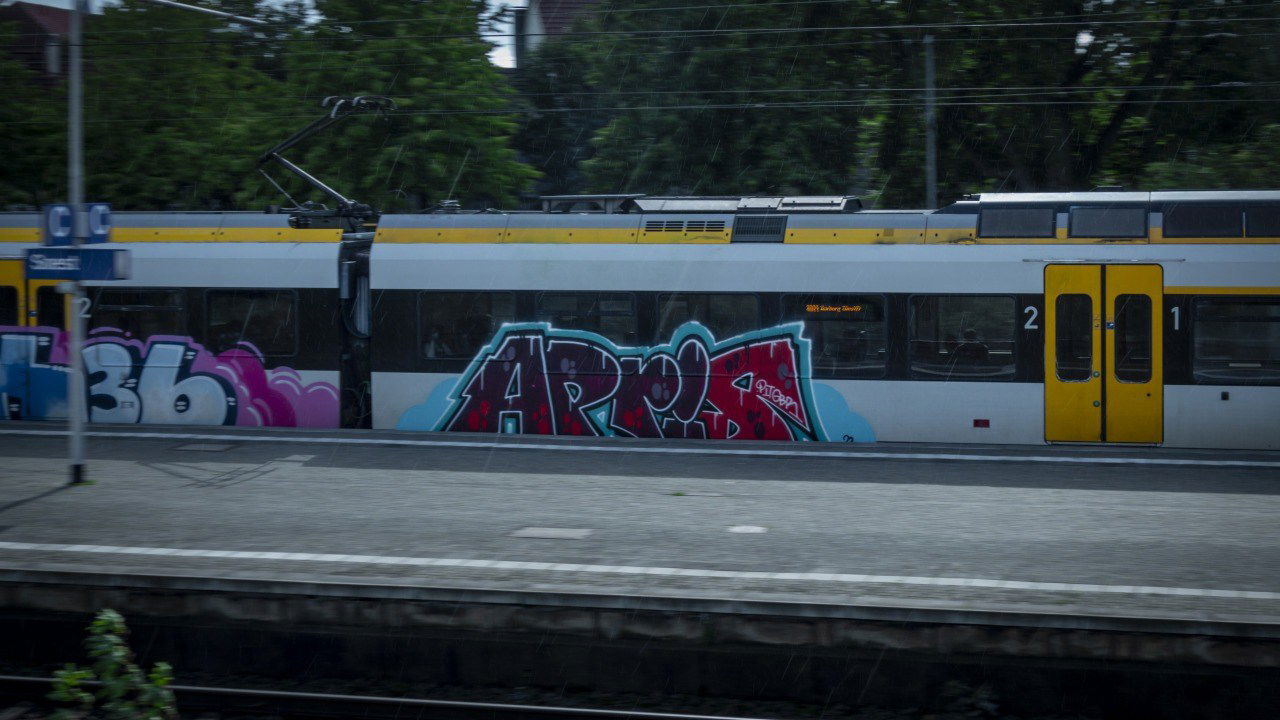 Graffiti Wall - Photo by atzpodien477 - apris, pit, gbr (2022)