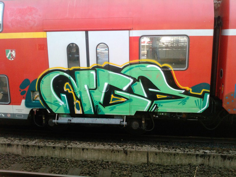 Graffiti Train in düsseldorf - Photo by auslaender - mgb, düsseldorf