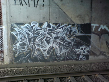 Graffiti Wall in Wuppertal - Photo by auslaender - phox, dfg, wuppertal (2003)
