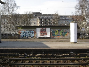 Graffiti Wall in Wuppertal - Photo by auslaender - radar, bezq, vrs