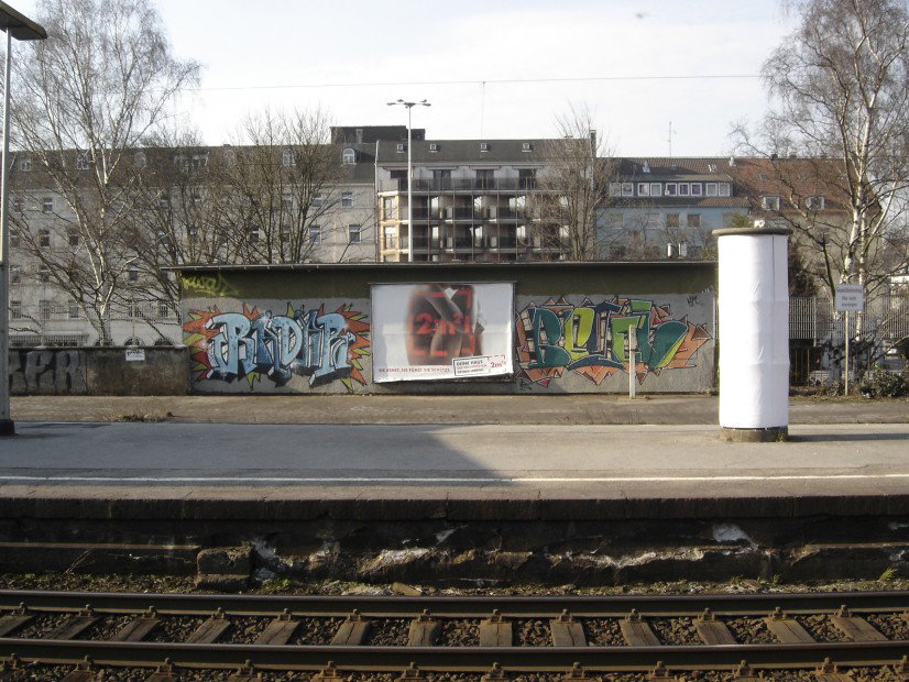Graffiti Wall in Wuppertal - Photo by auslaender - radar, bezq, vrs