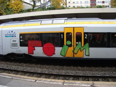 Graffiti Train in Wuppertal - Photo by auslaender - foim, eurobahn, wuppertal