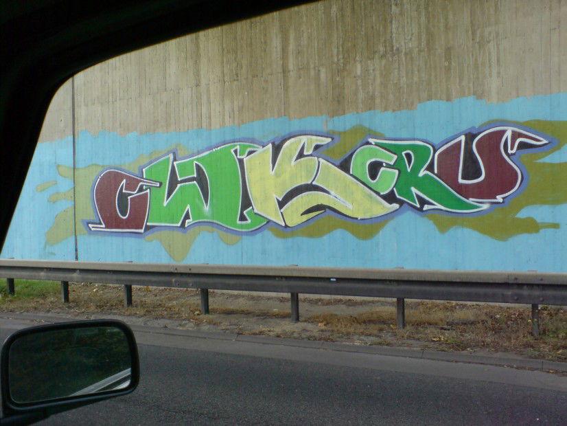 Graffiti Bombing in Dusseldorf - Photo by auslaender - cwk, düsseldorf