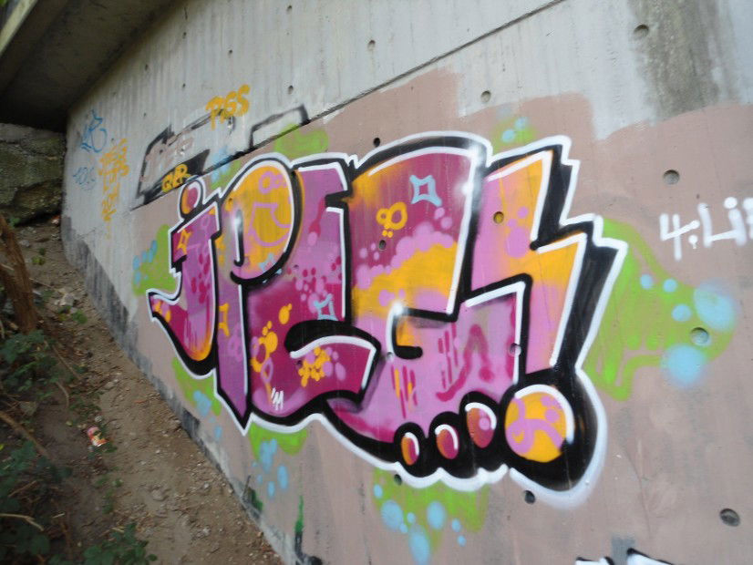 Graffiti Wall in Dusseldorf - Photo by auslaender - jpeg, düsseldorf (2011)