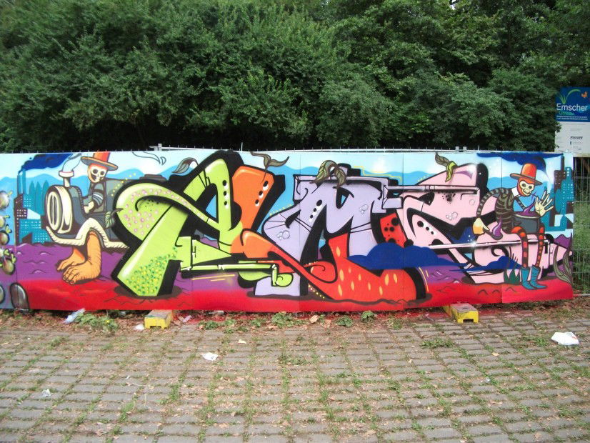 Graffiti Wall - Photo by auslaender