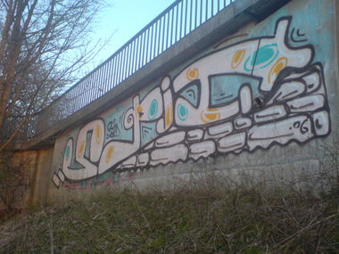 Graffiti Bombing in Wuppertal - Photo by auslaender - spit, wuppertal (2006)