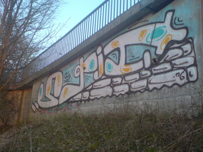 Graffiti Bombing in Wuppertal - Photo by auslaender - spit, wuppertal (2006)
