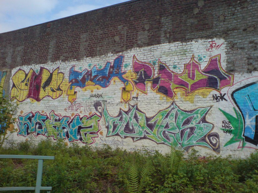 Graffiti Wall in Wuppertal - Photo by auslaender - sark, siza, remo (2007)