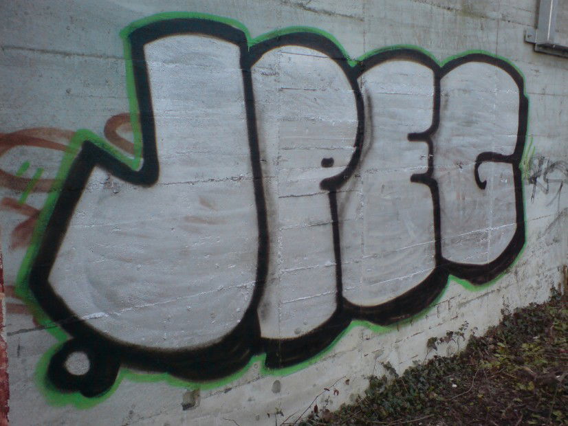 Graffiti Bombing in Wuppertal - Photo by auslaender - jpeg, wuppertal