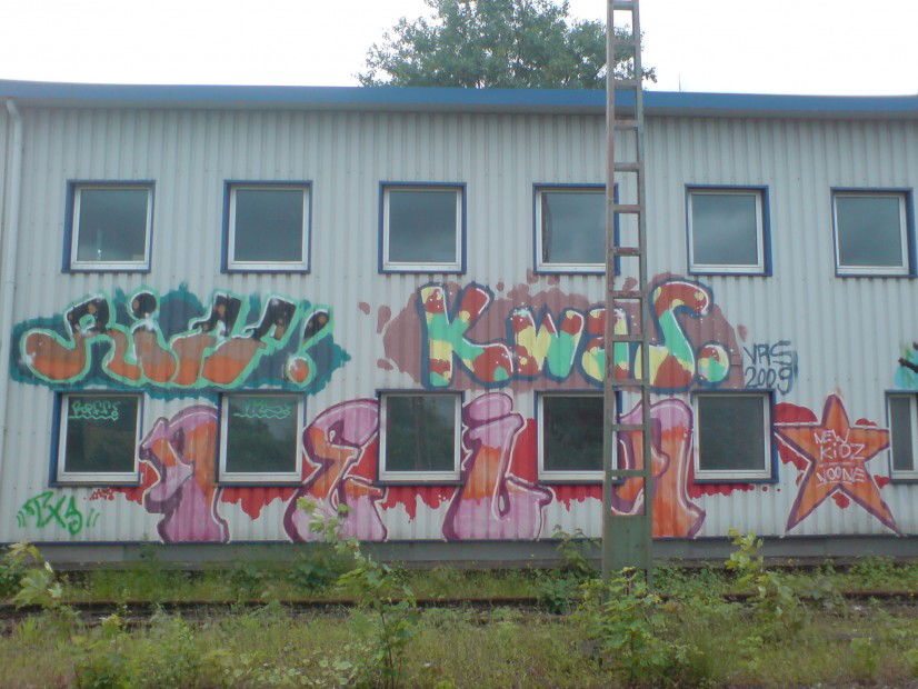 Graffiti Street Art in Wuppertal - Photo by auslaender - riff, kwas, nein