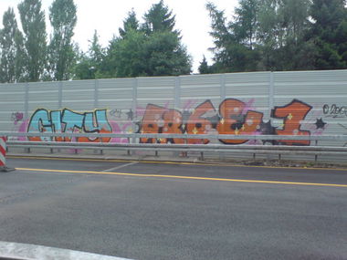 Graffiti Bombing in Wuppertal - Photo by auslaender - city, arge, oc (2008)