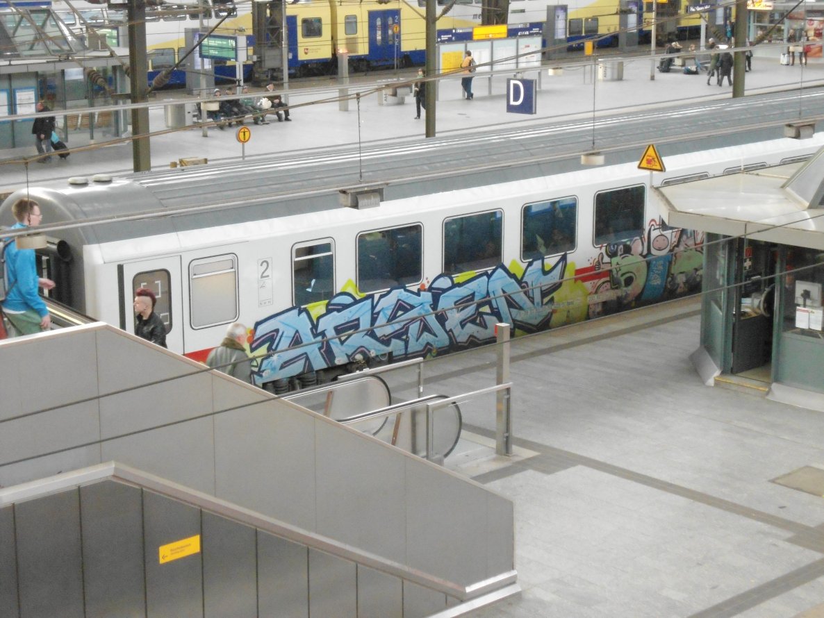 Graffiti Train - Photo by auslaender - arsen, hamburg (2013)