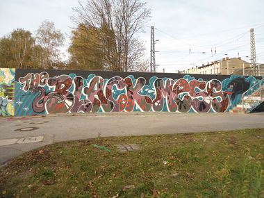 Graffiti Wall in Hamburg - Photo by auslaender - the, black, mess (2013)