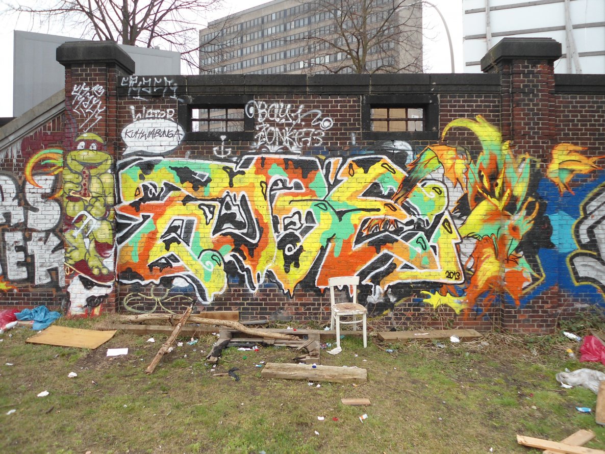 Graffiti Wall - Photo by auslaender - kein, plan, hamburg