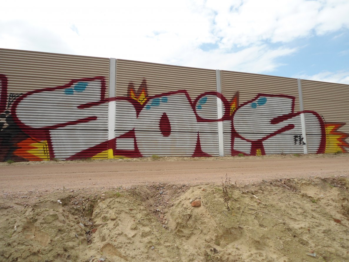 Graffiti Wall - Photo by auslaender - sois, fk, hamburg (2014)