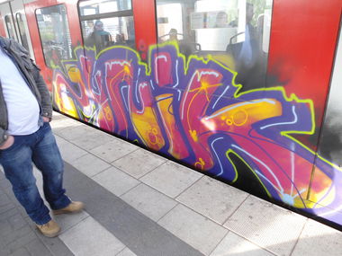 Graffiti Train - Photo by auslaender - zynik, 180, hamburg