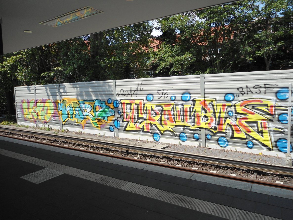 Graffiti Wall - Photo by auslaender - trouble, wod, akro (2014)