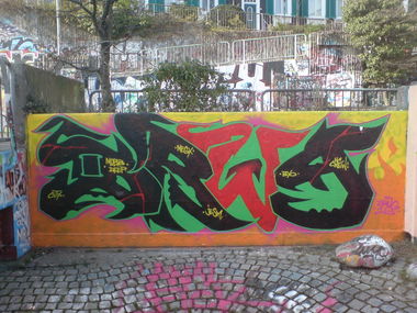 Graffiti Wall - Photo by auslaender - drug, wuppertal