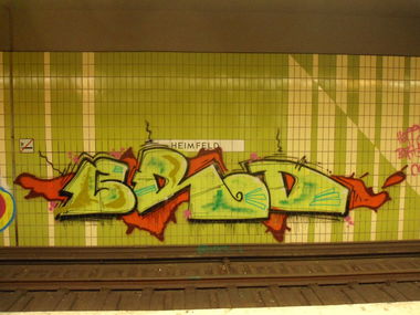 Graffiti Bombing - Photo by auslaender - brd, hamburg