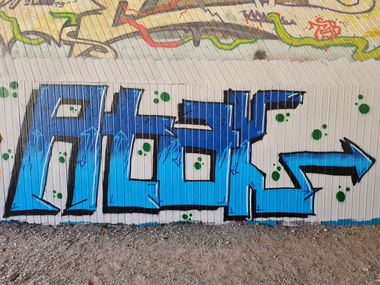 Graffiti Wall - Photo by avalanche - atak