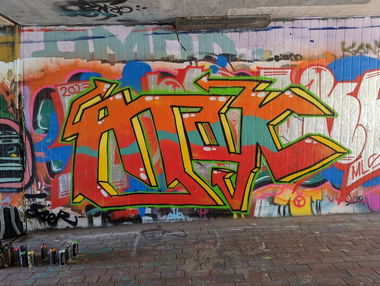 Graffiti Wall - Photo by avalanche - atak
