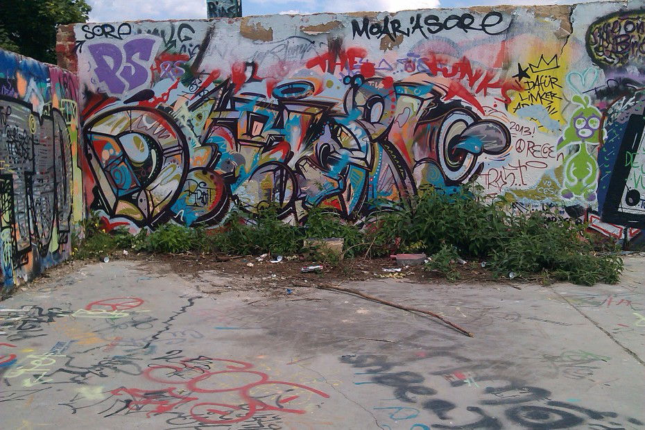 Graffiti Wall in Frankfurt - Photo by bagel - Detroit