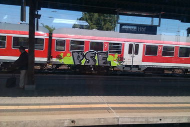 Graffiti Train in Hanau - Photo by bagel - pse, stalk, oscar