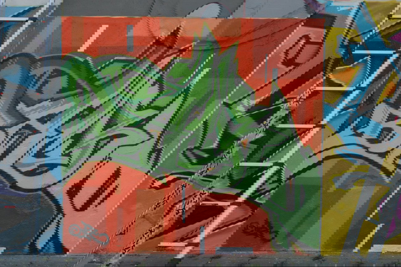 Graffiti Wall - Photo by baker - Baker (2004)