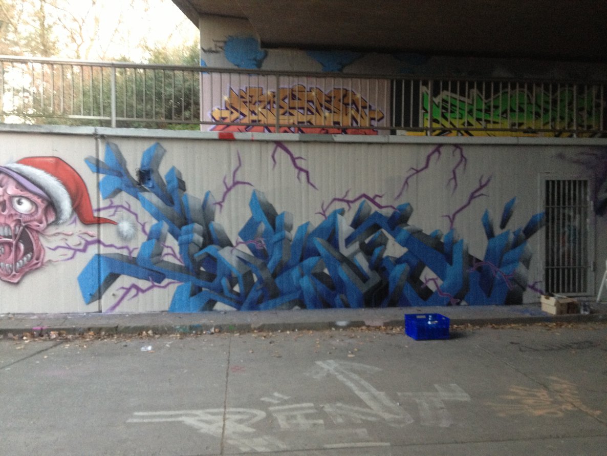 Graffiti Wall - Photo by baluone1985