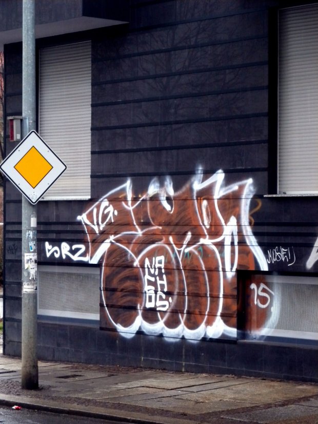 Graffiti Bombing - Photo by barbara - tempo