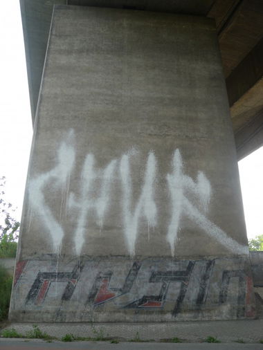 Graffiti Bombing in Wiesbaden - Photo by barbara - cpuk, crew