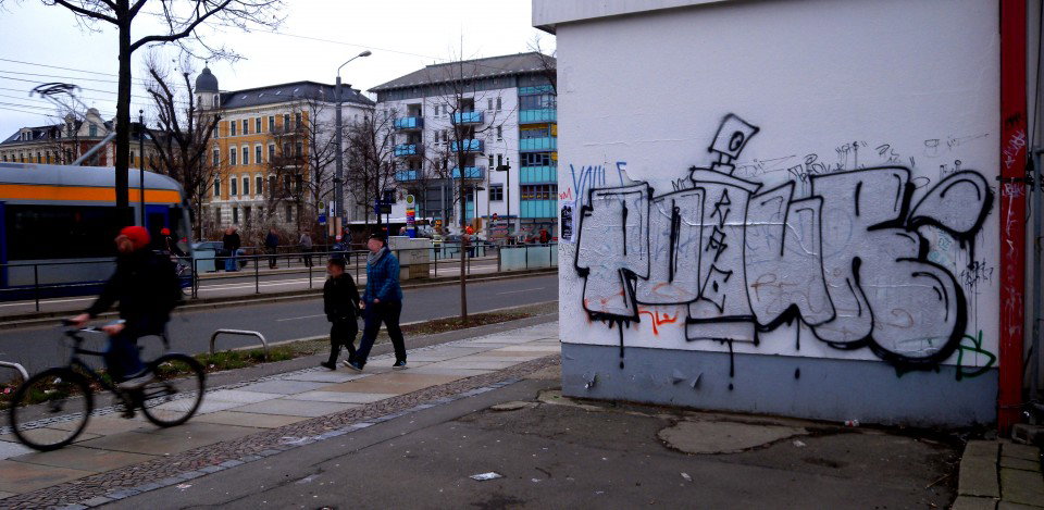 Graffiti Bombing in Mochau - Photo by barbara - pour, rac