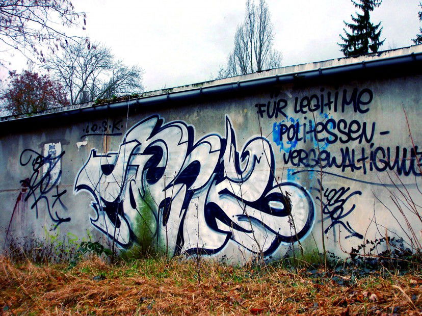 Graffiti Wall in Bienstädt - Photo by barbara - losk, für, legitime