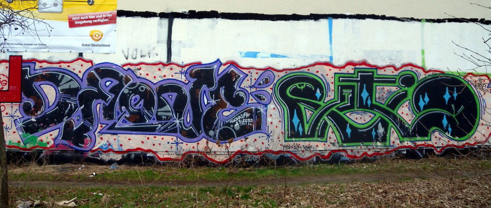 Graffiti Wall in Germany - Photo by barbara - drone, ratio