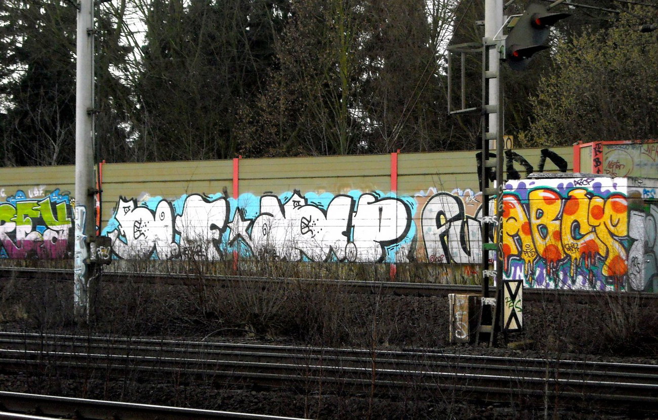Graffiti Bombing in Niederdorla - Photo by barbara - bof, abcp, pfs