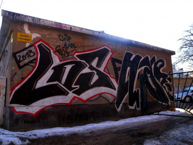 Graffiti Wall - Photo by barbara - los, hor, crip