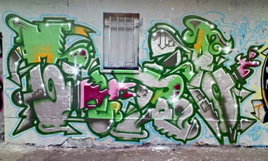 Graffiti Wall - Photo by barbara - meter