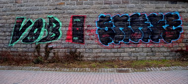 Graffiti Wall - Photo by barbara - lobo, sarce, +-0