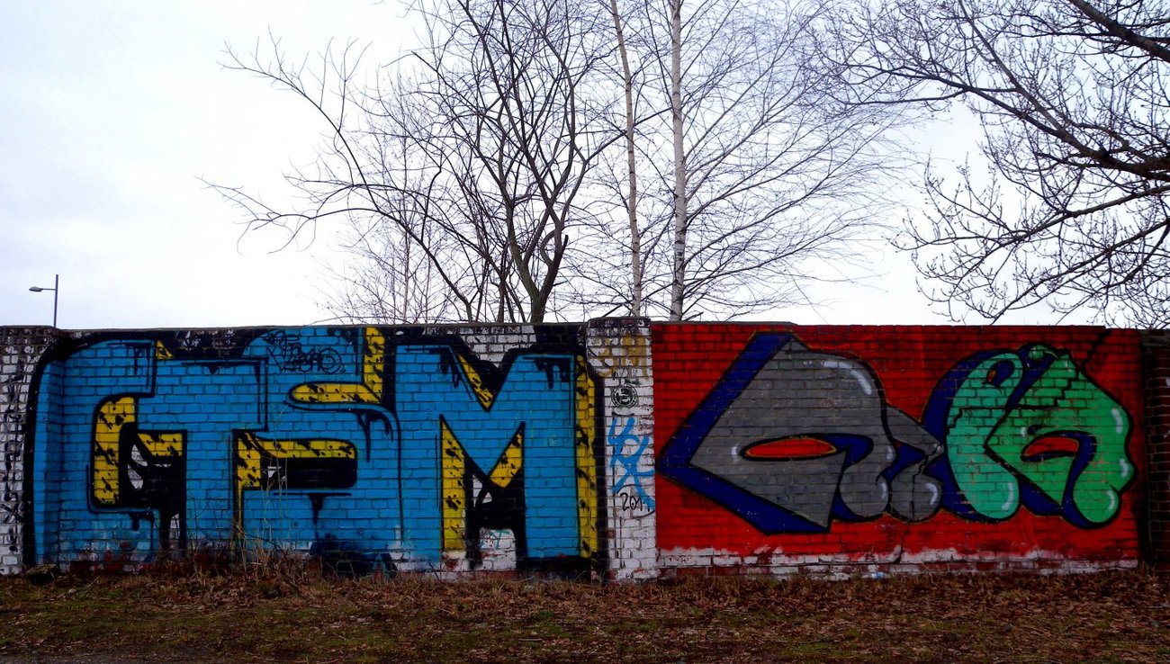 Graffiti Wall - Photo by barbara - cts, sm, hor