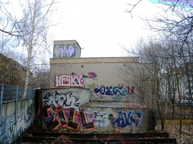 Graffiti Wall - Photo by barbara - giro, hesky, qvc