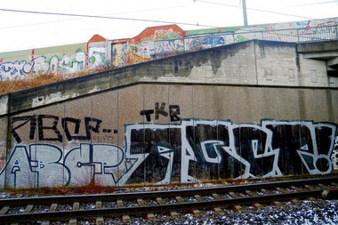 Graffiti Bombing - Photo by barbara - abcp, tkb, bocs