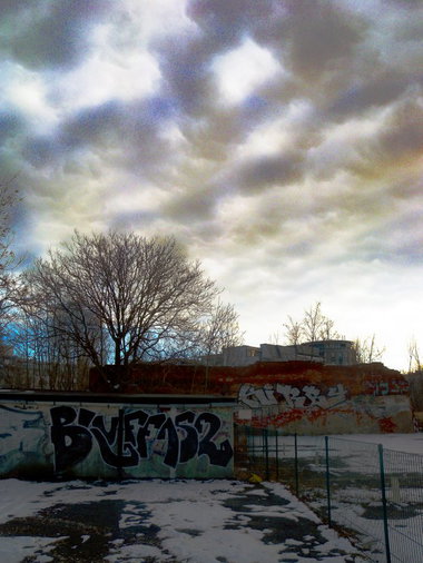 Graffiti Wall - Photo by barbara - bluff, 152, kirby